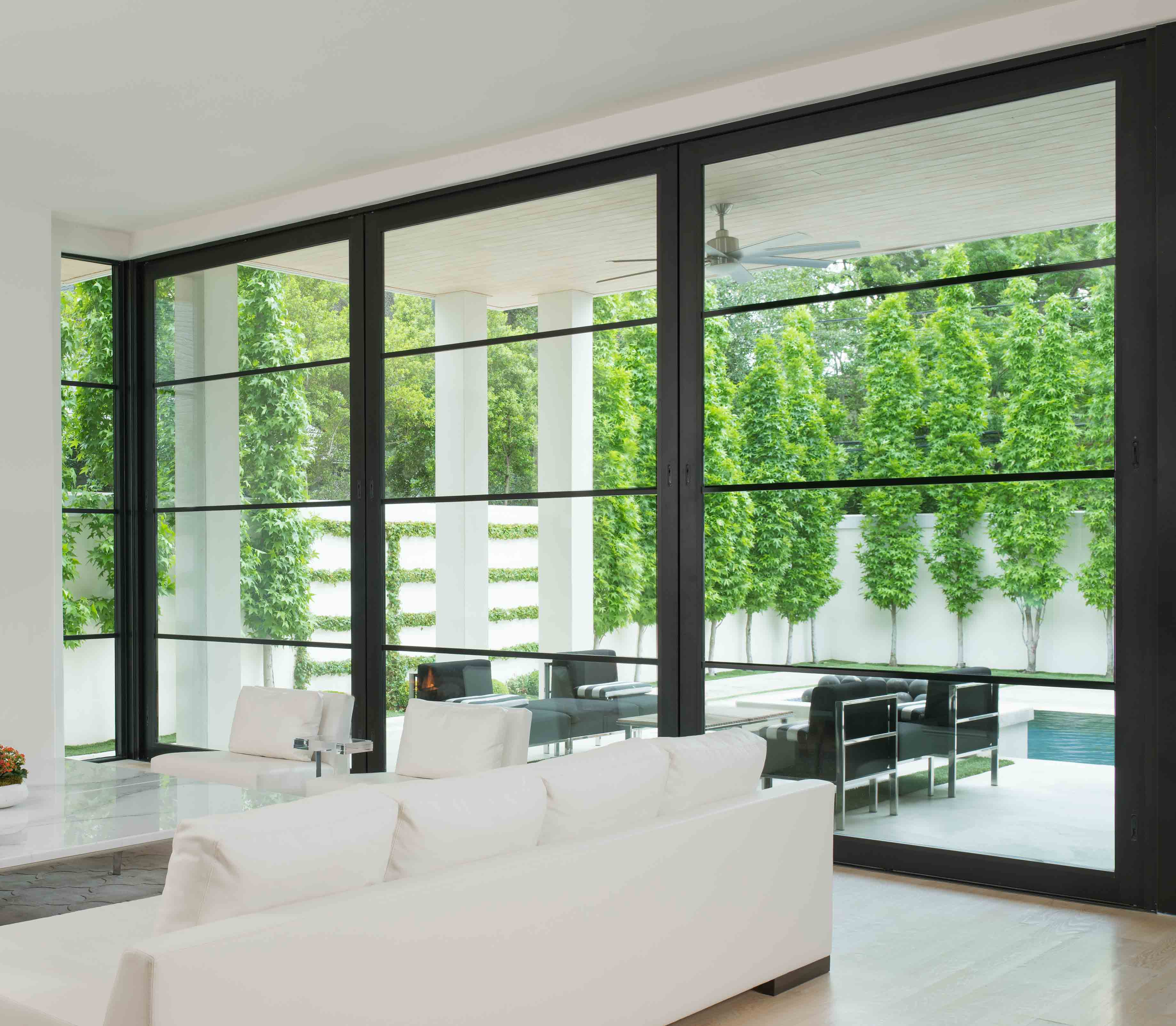 5Living Roomclosed windows Ventura Custom Homes